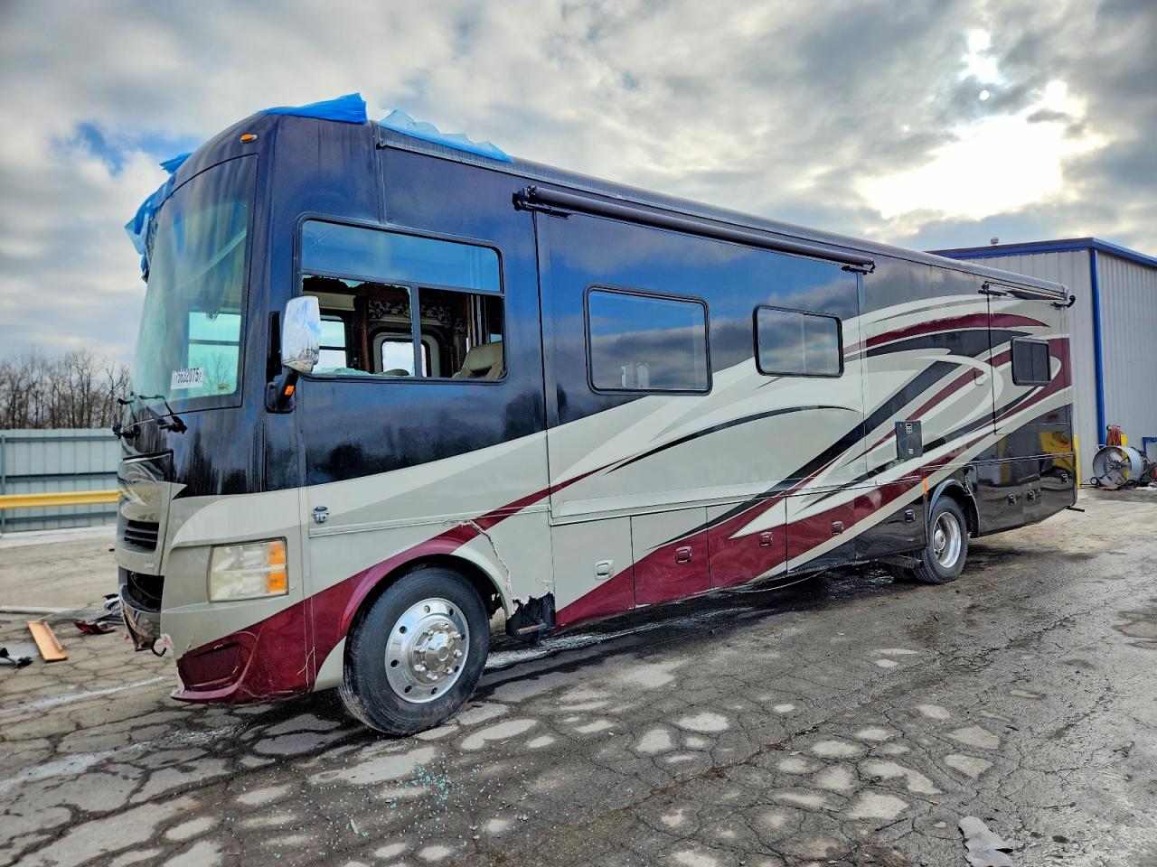 2013 Ford F53 VIN 1F66F5DY4D0A04468 COPART salvage auction — Rollover, MO - SALVAGE CERTIFICATE OF TITLE, sold $5,825 on 2026-04-08 (photo 2)