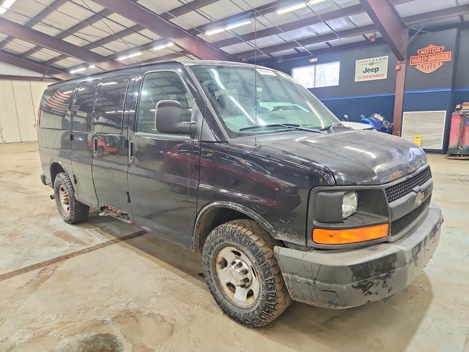 2013 Chevrolet Express 2500 VIN 1GAWGPFA8D1175829 COPART salvage auction — MINOR DENT/SCRATCHES, VA - CERTIFICATE OF TITLE, sold $3,350 on 2026-07-09 (photo 4)