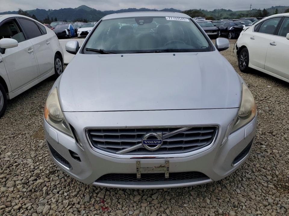 2012 Volvo S60 VIN YV1622FS4C2057765 COPART salvage auction — MINOR DENT/SCRATCHES, Ca - Dis/Dlr/Exp App For Dup Clean, sold $500 on 2026-07-14 (photo 5)
