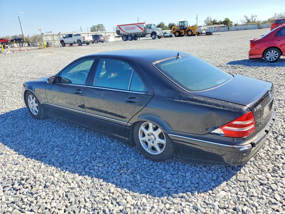 2000 Mercedes-benz S class VIN WDBNG75JXYA064451 COPART salvage auction — REAR END, FL - CERT OF TITLE SLVG REBUILDABLE, sold $450 on 2026-07-14 (photo 2)