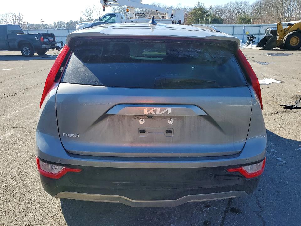 2024 Kia Niro VIN KNDCR3L1XR5107162 COPART salvage auction — UNDERCARRIAGE, Fl - Cert Of Title Slvg Rebuildable, sold $7,800 on 2026-07-06 (photo 6)