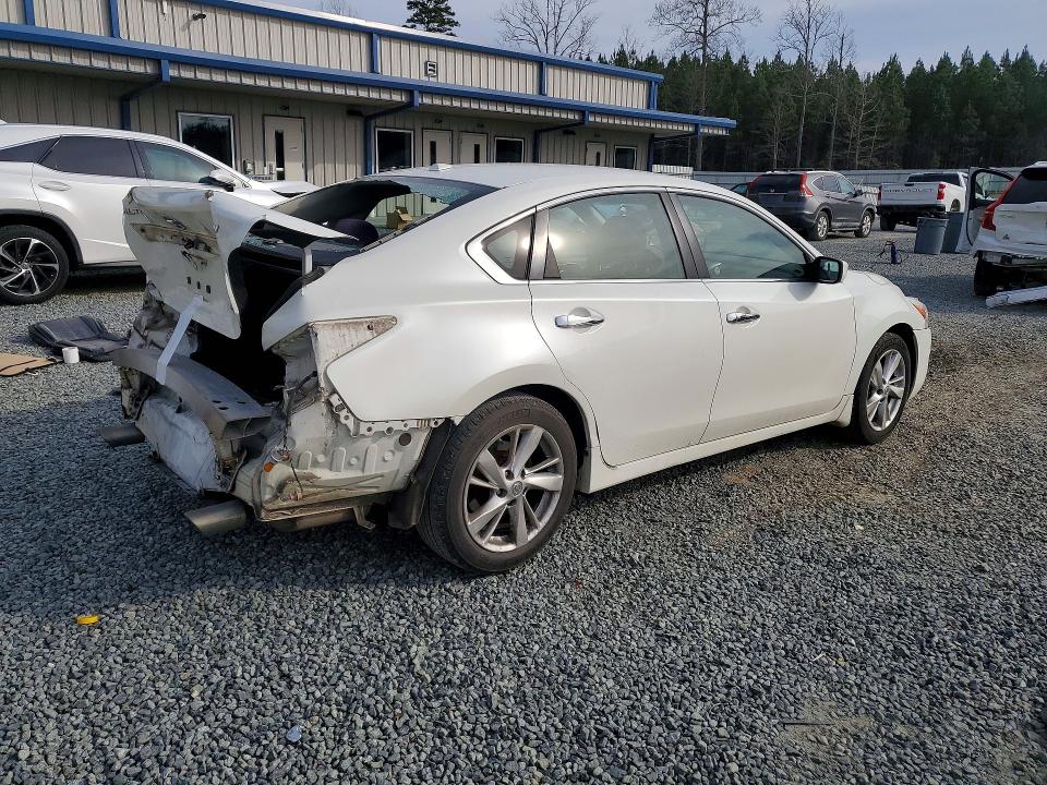 2013 Nissan Altima VIN 1N4AL3APXDN443389 COPART salvage auction — REAR END, Nc - Salvage Certificate Of Title, sold $525 on 2026-07-02 (photo 3)
