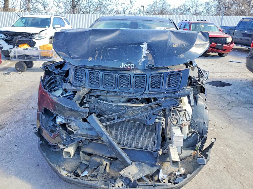 2018 Jeep VIN 3C4NJDAB1JT104317 COPART salvage auction — FRONT END, Mo - Salvage Certificate Of Title, sold $275 on 2026-07-21 (photo 5)