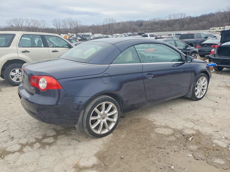 2010 Volkswagen Eos VIN WVWFA7AH3AV025838 COPART salvage auction — FRONT END, Mo - Dealer Only Clean Title (P), sold $90 on 2026-08-04 (photo 3)