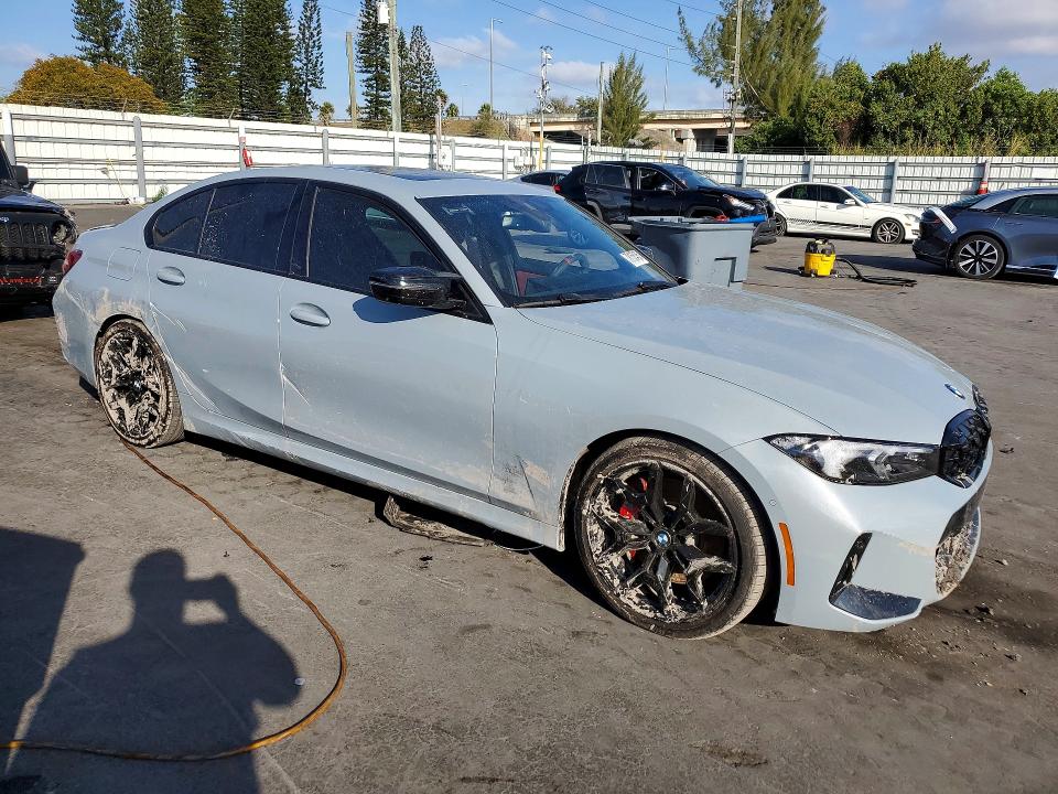 2025 BMW M340i VIN 3MW59FT08S8F83742 COPART salvage auction — Water/Flood, FL - CERT OF TITLE SLVG REBUILDABLE, sold $12,200 on 2026-05-06 (photo 4)