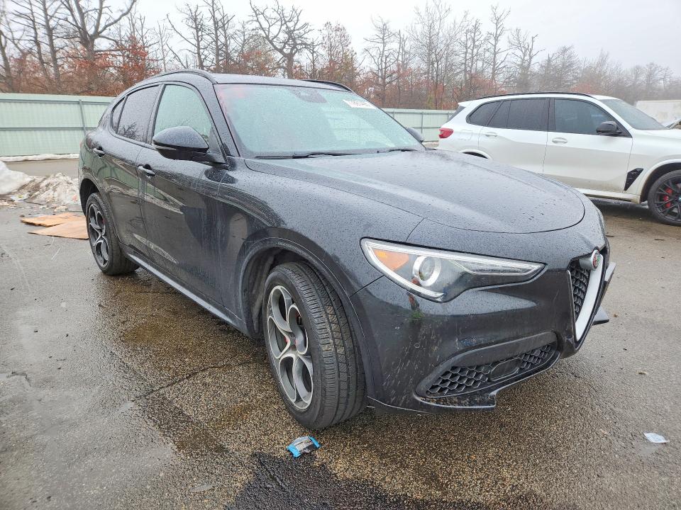 2021 Alfa romeo Stelvio VIN ZASPAKBN9M7D01712 COPART salvage auction — REAR END, Other, sold $8,900 on 2026-07-22 (photo 4)