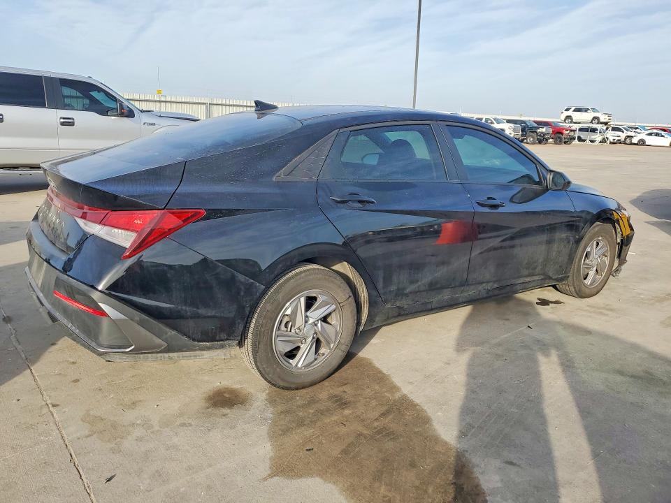 2025 Hyundai Elantra VIN KMHLL4DG3SU074250 COPART salvage auction — SIDE, Salvage Title, sold $4,900 on 2026-07-13 (photo 3)