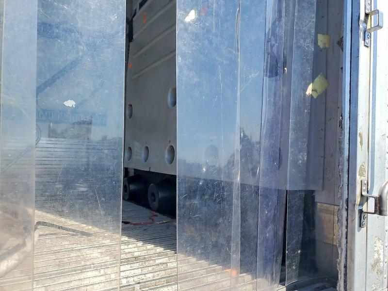 2016 Utility trailer VIN 1UYVS2539GM544502 COPART salvage auction — MINOR DENT/SCRATCHES, IL - CERTIFICATE OF TITLE (P), sold $325 on 2026-07-28 (photo 5)