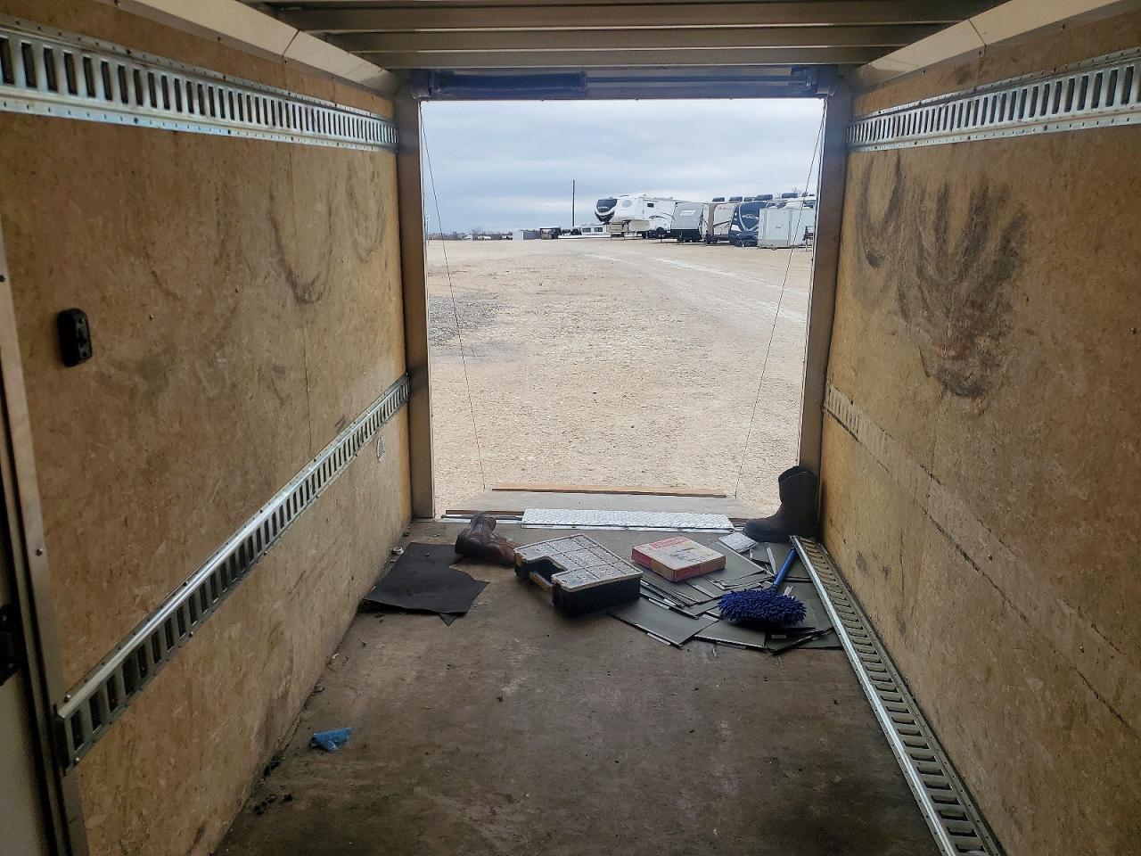 2022 Aluminum Trailer Co VIN 5JX1C141XNC224134 COPART salvage auction — Side, TX - SALVAGE VEHICLE TITLE (P), sold $1,250 on 2026-07-09 (photo 5)