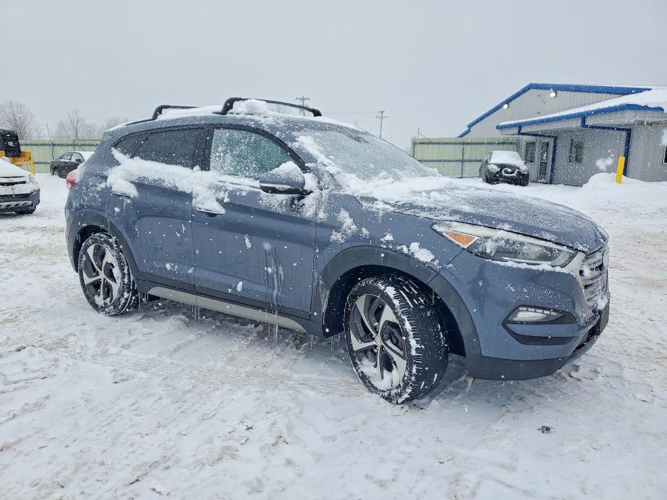 2017 Hyundai Tucson VIN KM8J3CA20HU303731 COPART salvage auction — NORMAL WEAR, Nh - Certificate Of Title, sold $1,950 on 2026-07-22 (photo 4)