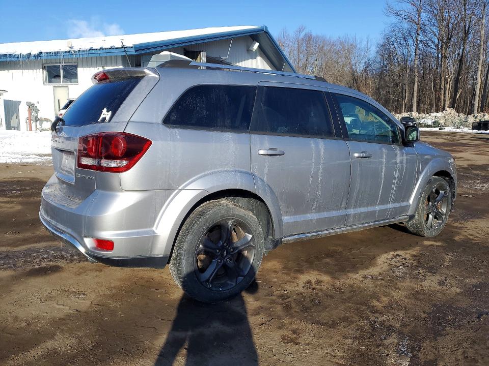 2018 Dodge Journey VIN 3C4PDDGG2JT430517 COPART salvage auction — MINOR DENT/SCRATCHES, Va - Certificate Of Title, sold $3,900 on 2026-08-14 (photo 3)