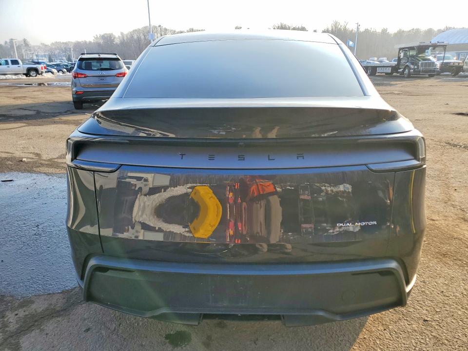 2026 Tesla Model y VIN 7SAYGDEE9TF526257 COPART salvage auction — ALL OVER, CT - CERT OF TITLE-SALVAGE, sold $13,100 on 2026-07-23 (photo 6)