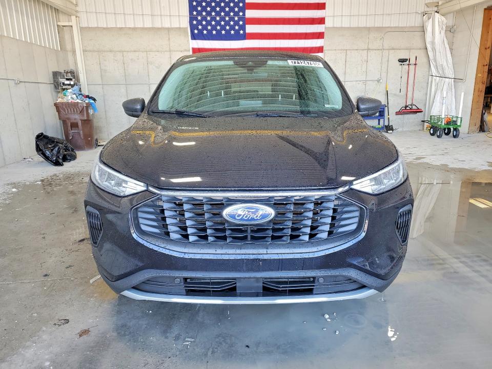2023 Ford Escape VIN 1FMCU0GN1PUB05728 COPART salvage auction — MECHANICAL, OH - CERTIFICATE OF TITLE, sold $3,600 on 2026-07-09 (photo 5)