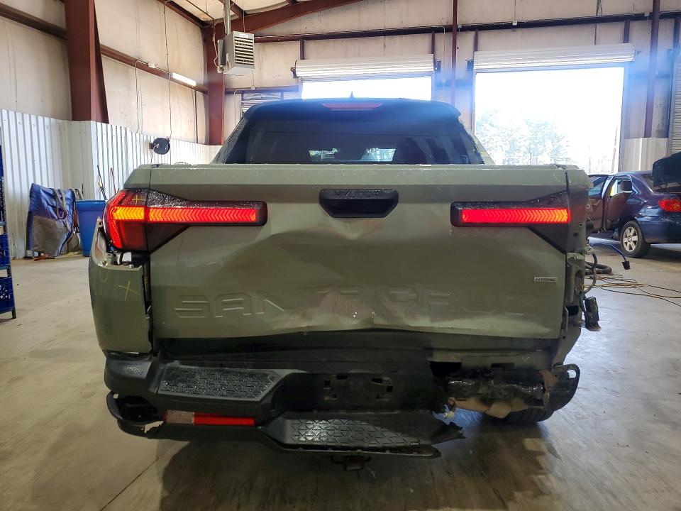 2024 Hyundai Santa cruz VIN 5NTJADDE7RH123813 COPART salvage auction — REAR END, Salvage Title, sold $6,900 on 2026-07-20 (photo 6)
