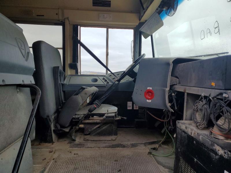 2013 Ic corporation 3000 VIN 4DRBUSKN8DB306869 COPART salvage auction — NORMAL WEAR, Mo - Dealer Only Clean Title, sold $2,500 on 2026-07-30 (photo 5)