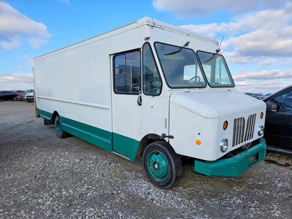 2015 Freightliner Mt45 VIN 4UZAC2DV1ECFV2043 COPART salvage auction — MECHANICAL, IN - CERTIFICATE OF TITLE, sold $3,500 on 2026-09-10 (photo 4)