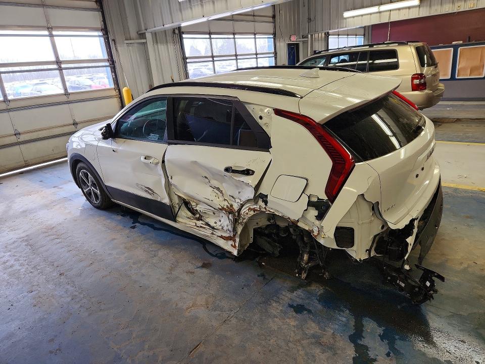 2024 Kia Niro VIN KNDCS3LF2R5209121 COPART salvage auction — SIDE, Id - Salvage Certificate Of Title, sold $8,400 on 2026-07-20 (photo 2)