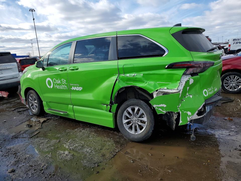 2024 Toyota Sienna VIN 5TDKSKFC0RS128779 COPART salvage auction — REAR END, MO - SALVAGE CERTIFICATE OF TITLE, sold $3,200 on 2026-07-31 (photo 2)