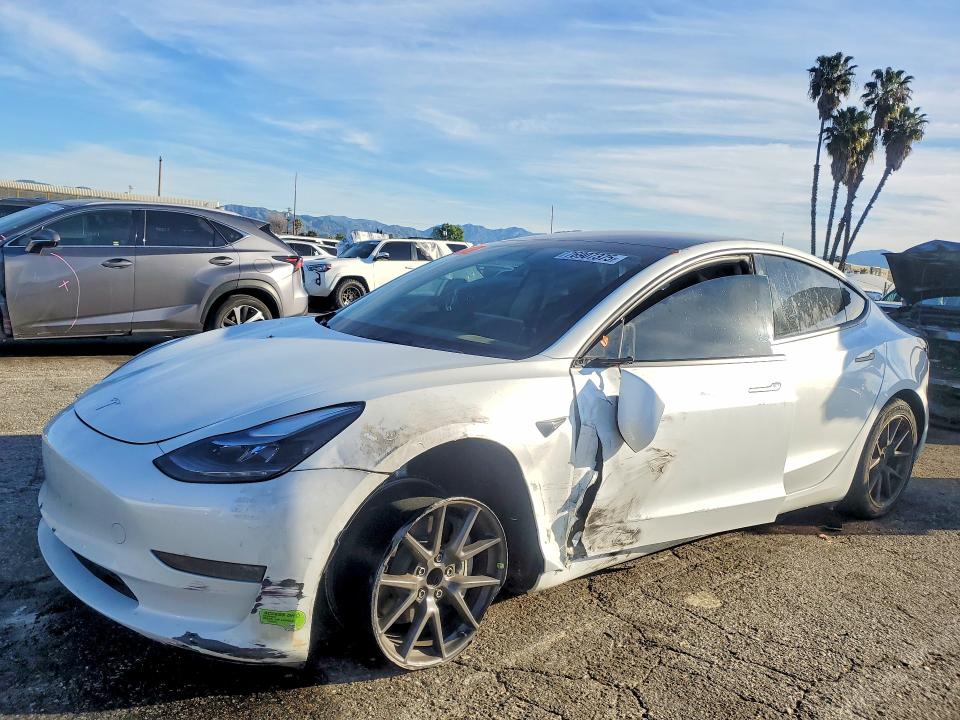 2023 Tesla Model 3 VIN 5YJ3E1EA0PF400870 COPART salvage auction — SIDE, CA - SALVAGE CERTIFICATE, sold $5,800 on 2026-07-31 (photo 1)