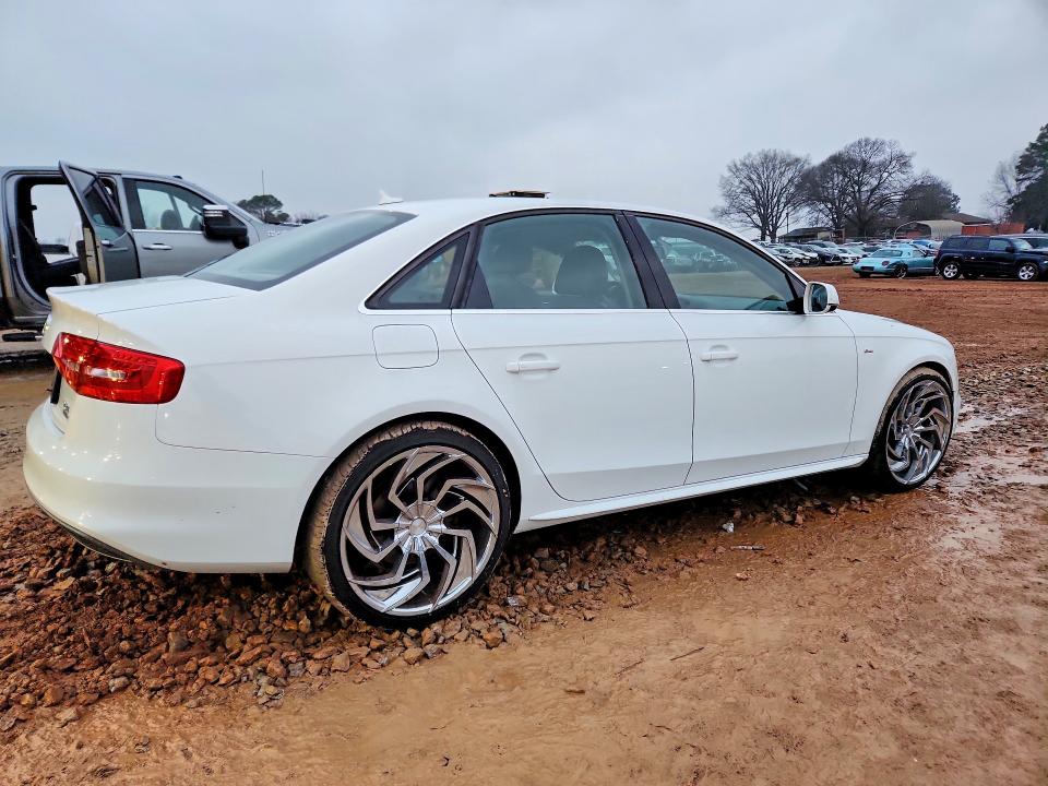 2015 Audi A4 VIN WAUBFAFL0FN043146 COPART salvage auction — SIDE, AL - CERT OF TITLE-SALVAGE TITLE, sold $1,850 on 2026-07-29 (photo 3)
