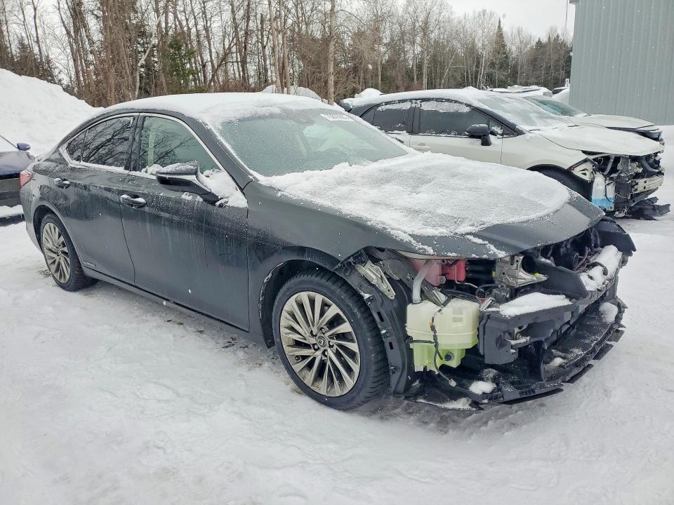 2019 Lexus ES VIN JTHB21B10K2011147 COPART salvage auction — FRONT END, Salvage Title, sold $6,100 on 2026-07-30 (photo 4)