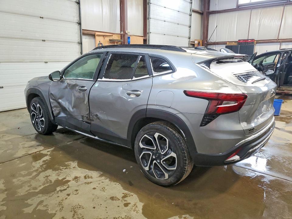 2025 Chevrolet Trax VIN KL77LJE29SC307610 COPART salvage auction — SIDE, Ab - Bos - Salvage, sold $8,300 on 2026-08-27 (photo 2)