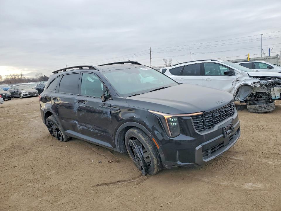 2025 Kia Sorento VIN 5XYRKDJF3SG334273 COPART salvage auction — SIDE, Ia - Cert Of Title-Salvage Title, sold $12,600 on 2026-07-17 (photo 4)