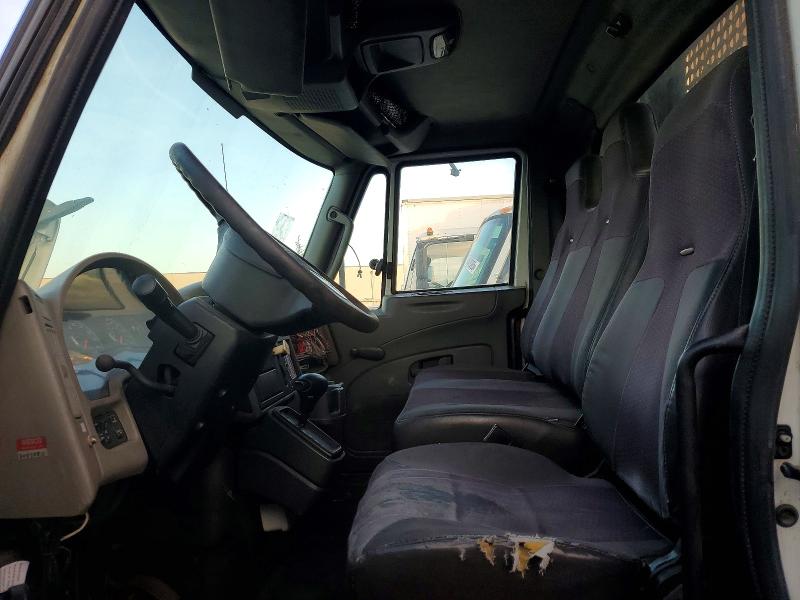 2013 International VIN 1HTMMAAL1DH183729 COPART salvage auction — SIDE, Ca - Dis/Dlr/Exp Only Clean Title (P), sold $8,750 on 2026-09-15 (photo 7)