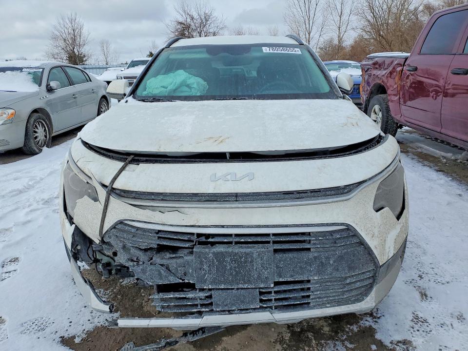 2025 Kia Niro VIN KNDCS3LF1S5234677 COPART salvage auction — UNDERCARRIAGE, Salvage Title, sold $12,100 on 2026-07-14 (photo 5)