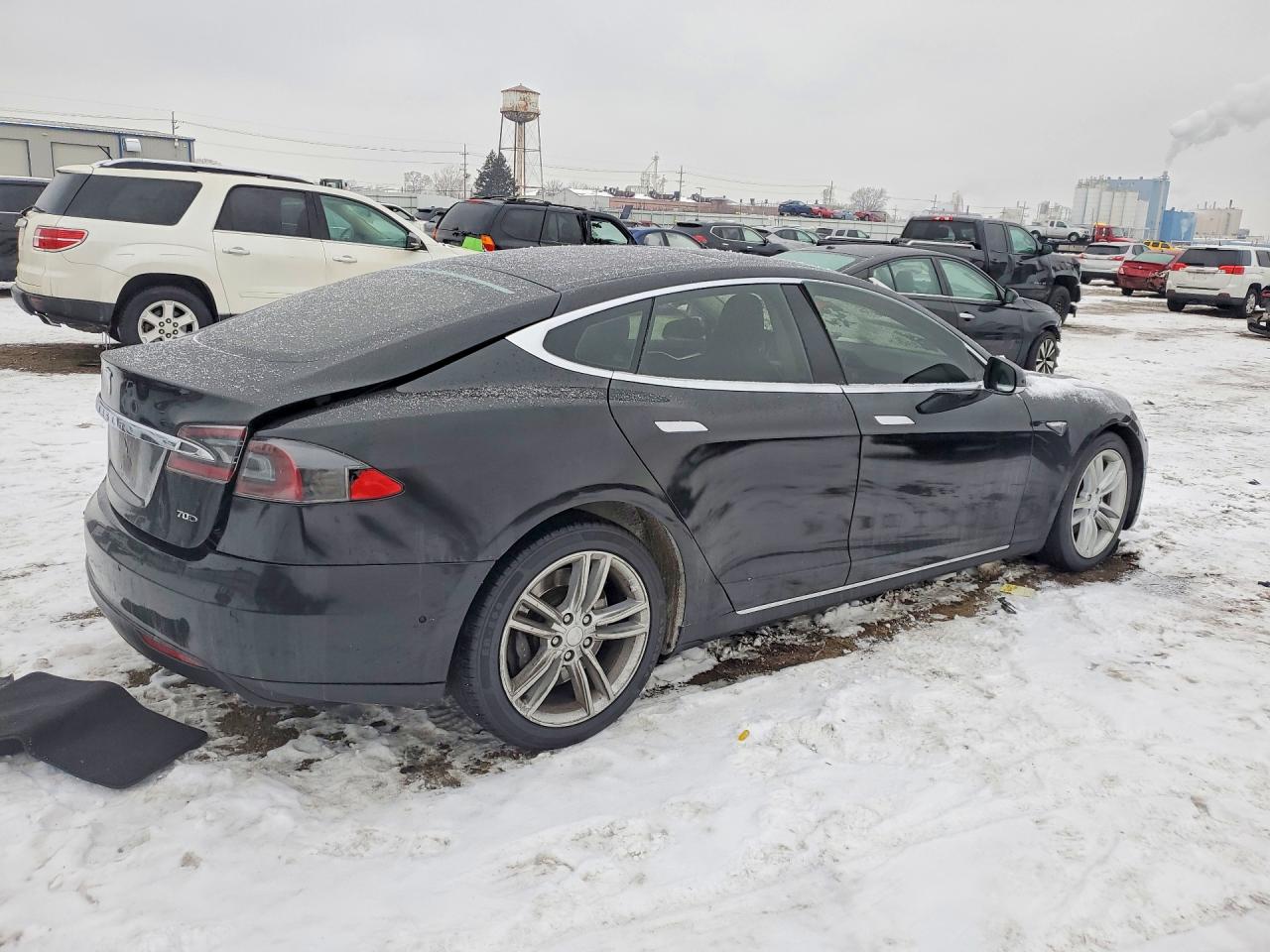 2015 Tesla Model s VIN 5YJSA1E27FF119731 COPART salvage auction — Rear End, IL - SALVAGE CERTIFICATE, sold $2,800 on 2026-04-08 (photo 3)