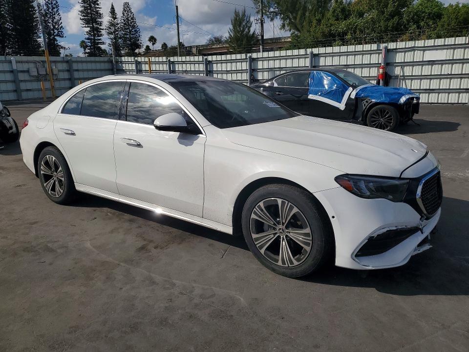 2024 Mercedes-benz VIN W1KLF4HB9RA006529 COPART salvage auction — FRONT END, Fl - Cert Of Title Slvg Rebuildable, sold $22,000 on 2026-07-13 (photo 4)