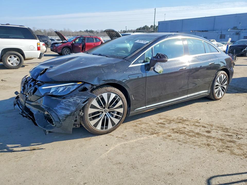 2025 Mercedes-benz VIN W1KEG1CB3SF064267 COPART salvage auction — FRONT END, Va - Cert Of Title - Salvage, sold $400 on 2026-07-29 (photo 1)