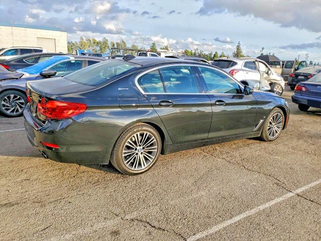 2019 BMW 5 series VIN WBAJA9C56KB389776 COPART salvage auction — MINOR DENT/SCRATCHES, Ca - Dis/Dlr/Exp Clean W/Salv Hist, sold $7,700 on 2026-07-28 (photo 3)