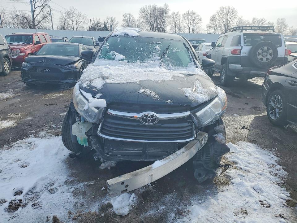 2016 Toyota Highlander VIN 5TDBKRFH6GS259281 COPART salvage auction — FRONT END, Salvage Title, sold $4,150 on 2026-07-31 (photo 5)