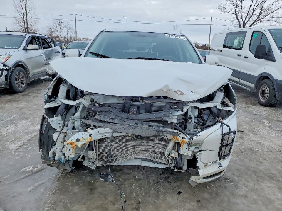 2023 Mitsubishi Outlander VIN JA4AJVAW4PU606917 COPART salvage auction — FRONT END, Qc - Gravement Accidente, sold $3,650 on 2026-07-07 (photo 5)