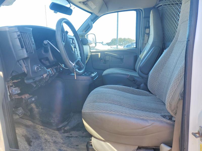2017 Chevrolet Express 2500 VIN 1GCWGAFF3H1337078 COPART salvage auction — MINOR DENT/SCRATCHES, Ny - Certificate Of Title, sold $2,900 on 2026-07-09 (photo 7)