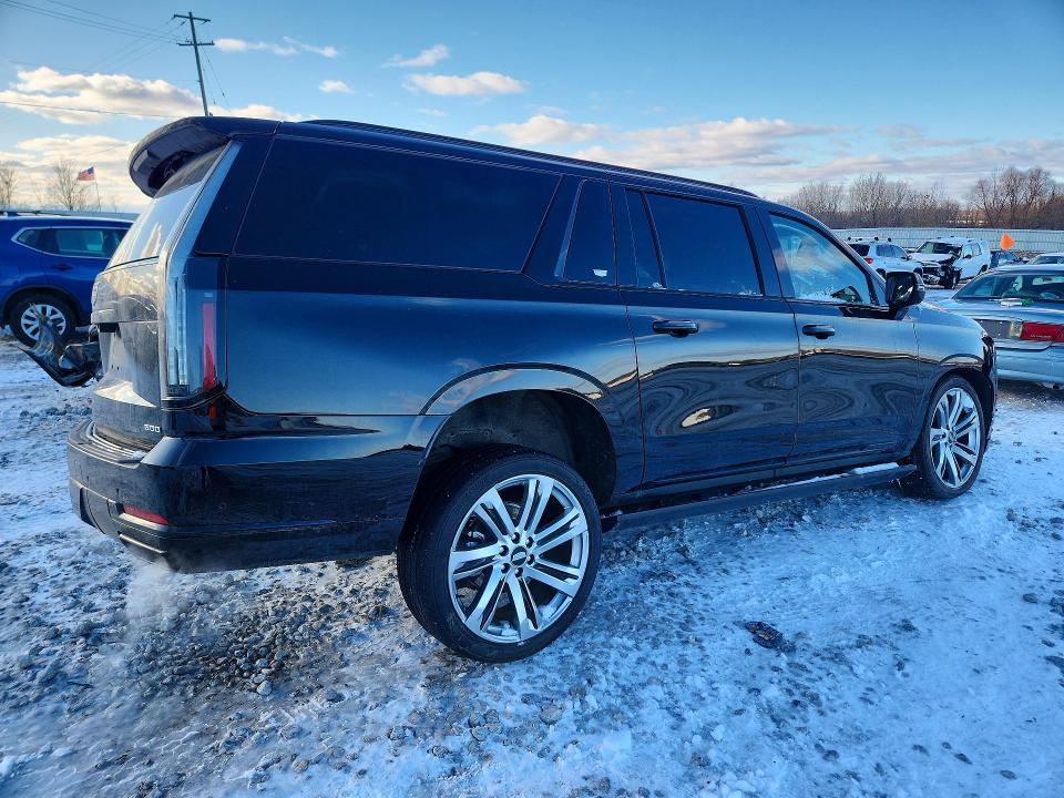 2025 Cadillac Escalade VIN 1GYS9RRL3SR189381 COPART salvage auction — FRONT END, MI - CERT OF TITLE-SALVAGE VEHICLE, sold $21,100 on 2026-07-30 (photo 3)