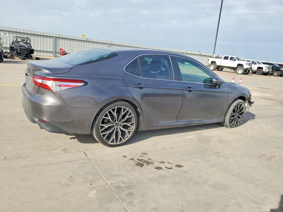 2018 Toyota Camry VIN 4T1B11HK9JU064349 COPART salvage auction — Front End, TX - SALVAGE VEHICLE TITLE, sold $4,100 on 2026-07-09 (photo 3)