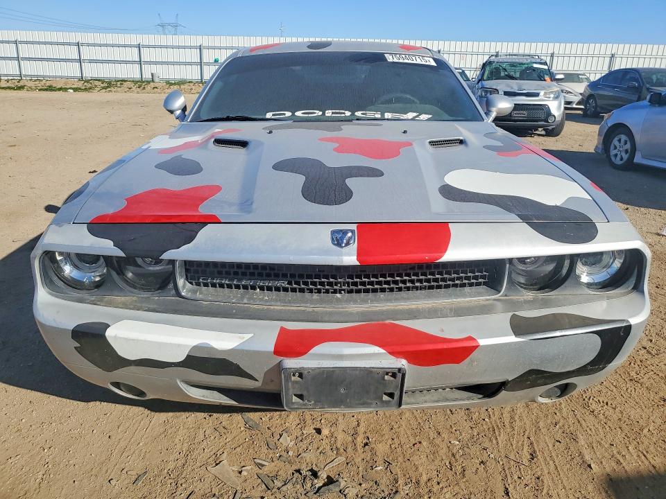 2010 Dodge Challenger VIN 2B3CJ4DV3AH306681 COPART salvage auction — SIDE, Ca - Salvage Acquisition Billofsale, sold $800 on 2026-07-20 (photo 5)