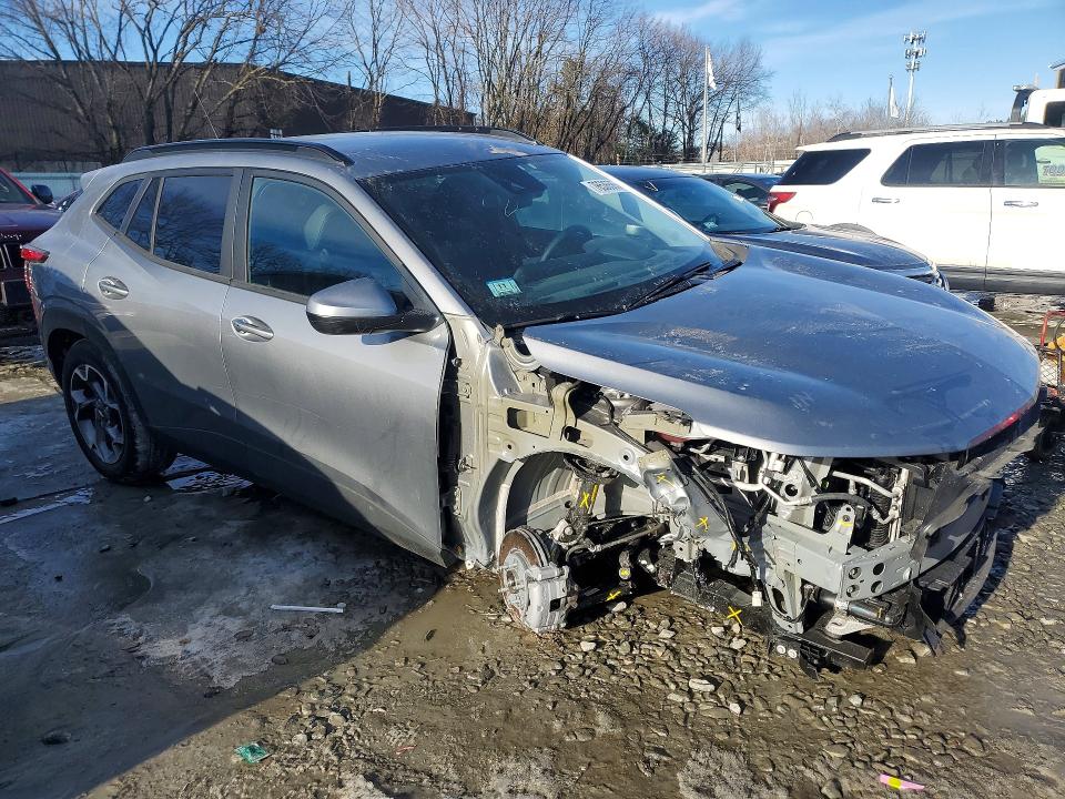 2025 Chevrolet Trax VIN KL77LHEP1SC314927 COPART salvage auction — FRONT END, Ma - Cert Of Title-Salvage, sold $5,600 on 2026-07-08 (photo 4)