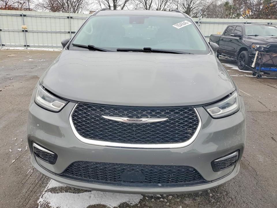 2022 Chrysler Pacifica VIN 2C4RC1BG5NR169099 COPART salvage auction — SIDE, Salvage Title, sold $8,200 on 2026-07-31 (photo 5)