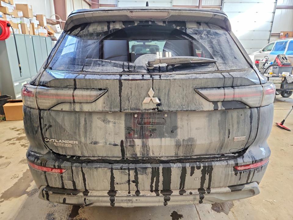 2025 Mitsubishi Outlander VIN JA4J4UA88SZ617787 COPART salvage auction — FRONT END, Ab - Bos - Salvage, sold $10,200 on 2026-07-02 (photo 6)