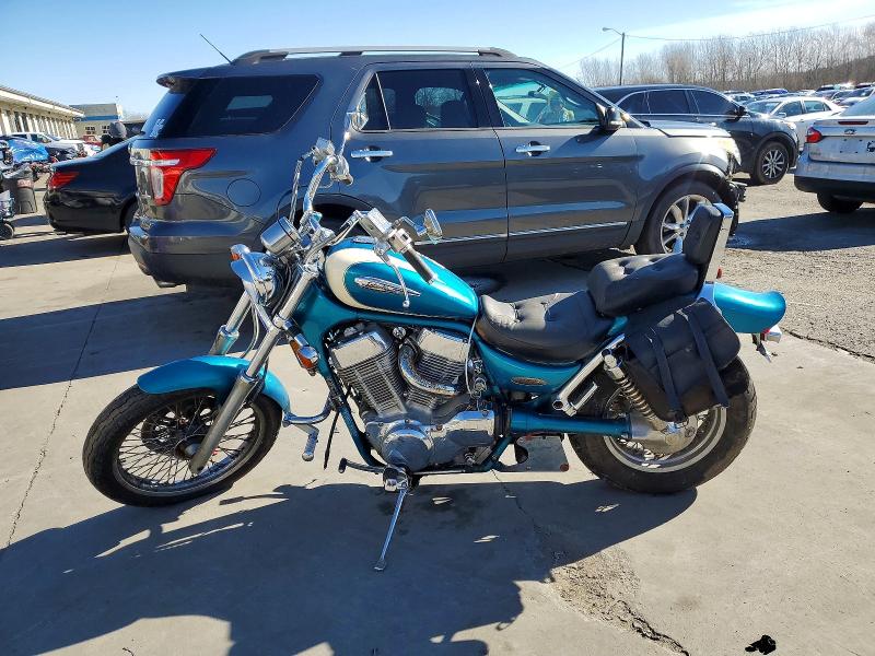 1996 Suzuki Vs1400 VIN JS1VX51L8T2103127 COPART salvage auction — NORMAL WEAR, Ky - Bill Of Sale/Part Only/No Titl, sold $150 on 2026-07-09 (photo 3)