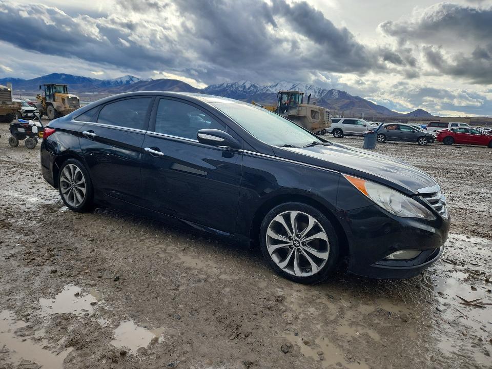 2014 Hyundai Sonata VIN 5NPEC4AB1EH815256 COPART salvage auction — REAR END, Ut - Salvage Certificate, sold $1,100 on 2026-07-10 (photo 4)