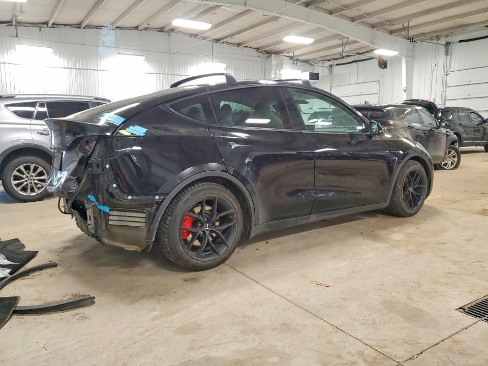 2022 Tesla Model y VIN 7SAYGDEF0NF382724 COPART salvage auction — REAR END, Ca - Salvage Certificate, sold $2,100 on 2026-07-28 (photo 3)