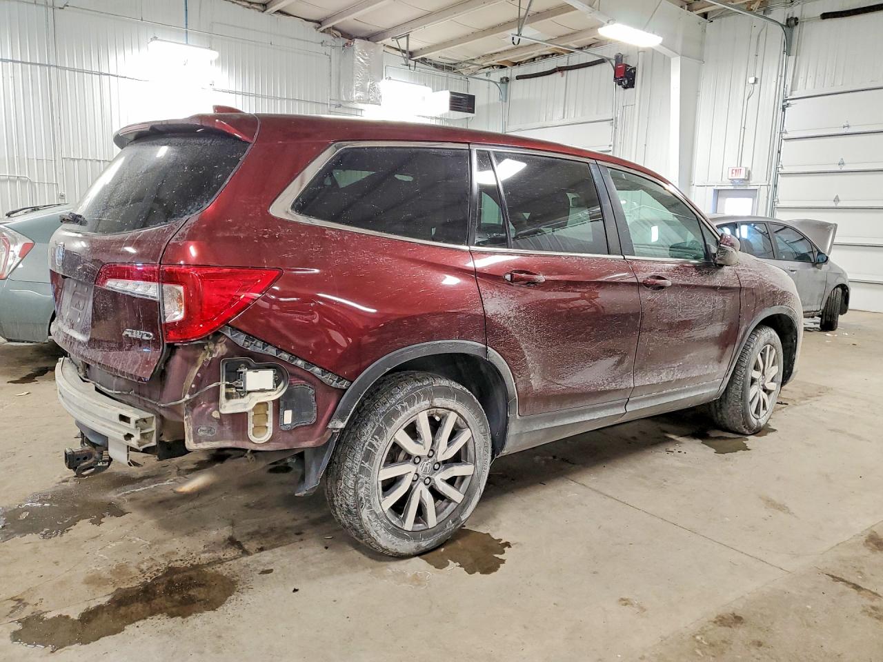2019 Honda Pilot VIN 5FNYF6H59KB010082 COPART salvage auction — Rear End, MN - CERT OF TITLE-SALVAGE, sold $4,750 on 2026-07-09 (photo 3)