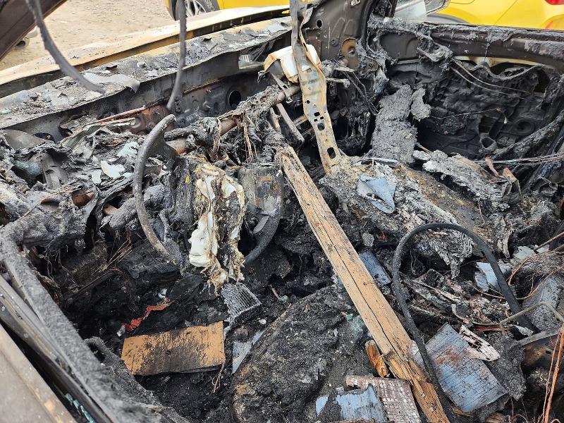 2015 Hyundai Santa fe VIN KM8SMDHF4FU090618 COPART salvage auction — BURN, Ut - Salvage Certificate, sold $125 on 2026-07-21 (photo 8)