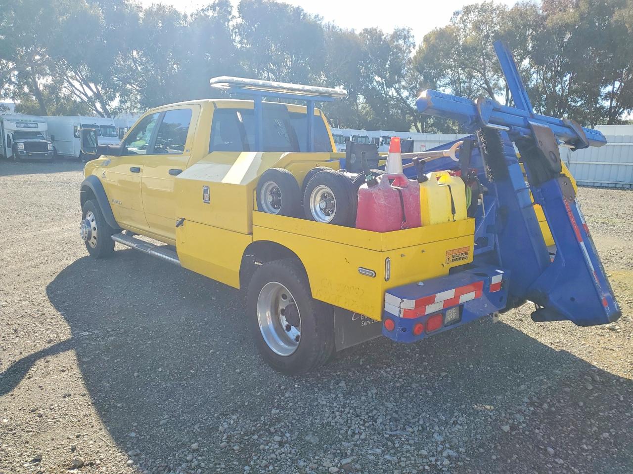 2021 Ram 5500 VIN 3C7WRMEL3MG625507 COPART salvage auction — Minor Dent/Scratches, CA - DIS/DLR/EXP ONLY CLEAN TITLE (P), sold $32,500 on 2026-03-19 (photo 2)