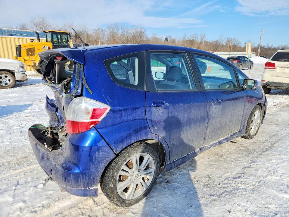 2011 Honda Fit VIN JHMGE8H54BC001148 COPART salvage auction — REAR END, OH - CERT OF TITLE-SALVAGE, sold $250 on 2026-07-17 (photo 3)