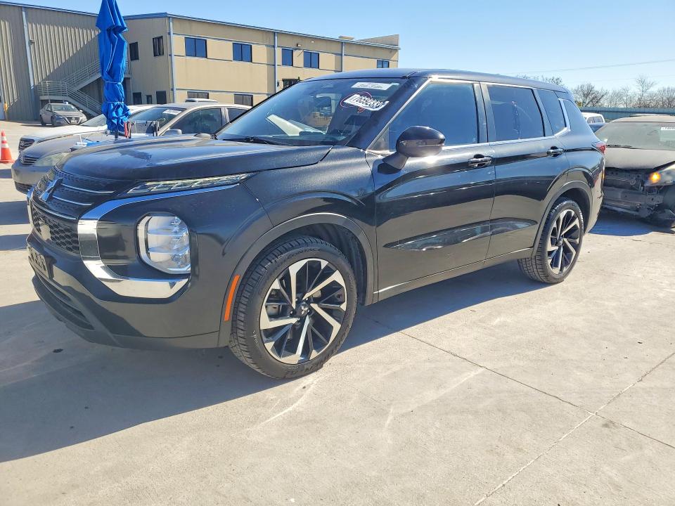 2022 Mitsubishi Outlander VIN JA4J3TA84NZ050592 COPART salvage auction — MINOR DENT/SCRATCHES, Tx - Certificate Of Title (P), sold $9,900 on 2026-07-27 (photo 1)